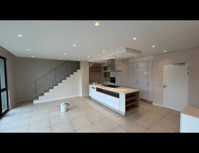 3 bed property to rent in GLENADRIENNE
